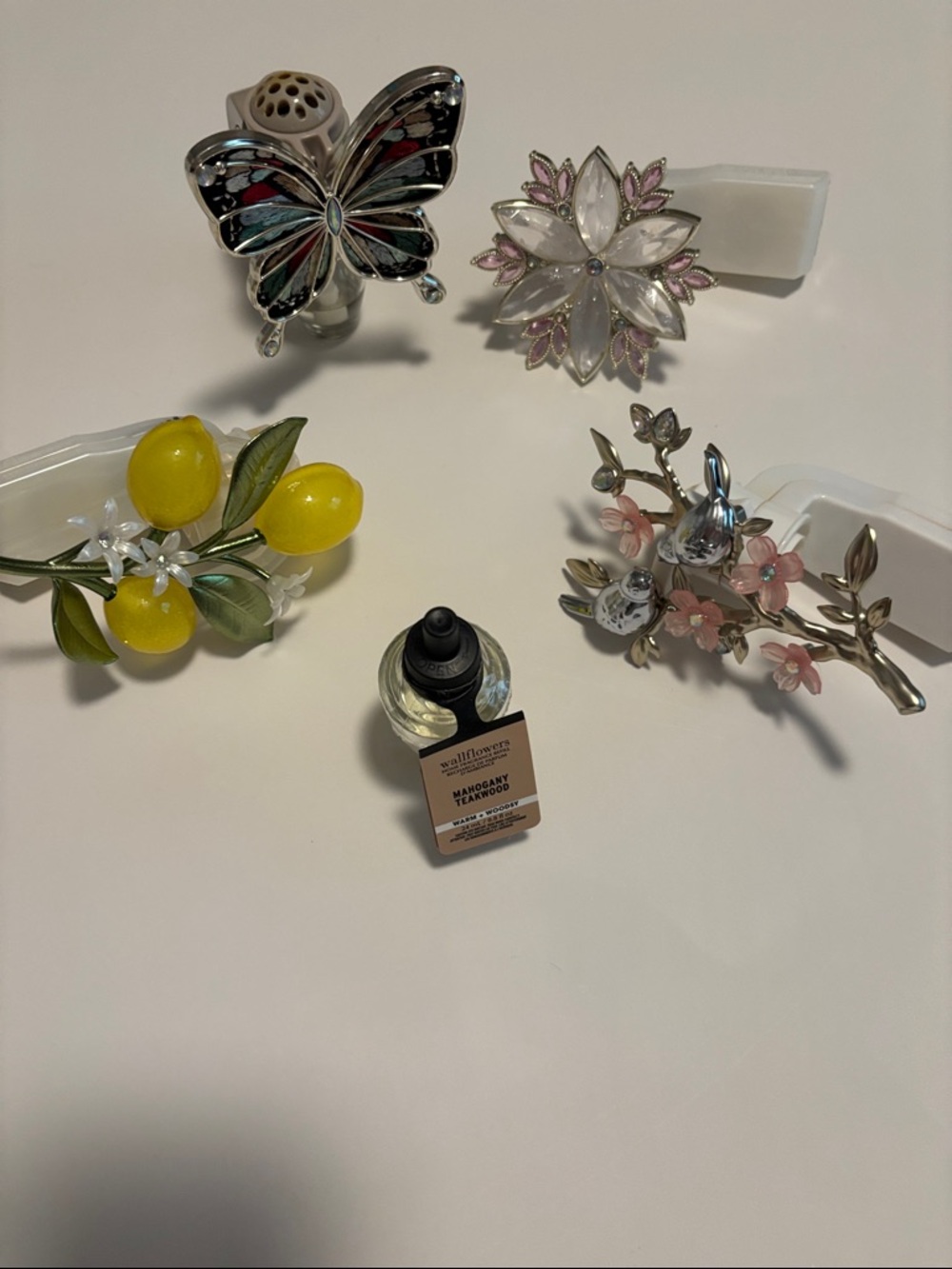 Bath and Body Works Wallflower bundle - Picture 2 of 16